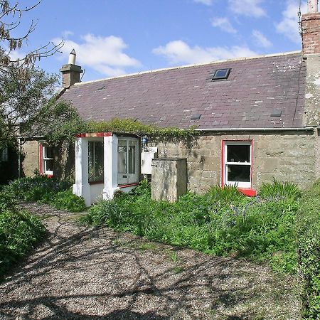 The Cottage Saint Cyrus Экстерьер фото