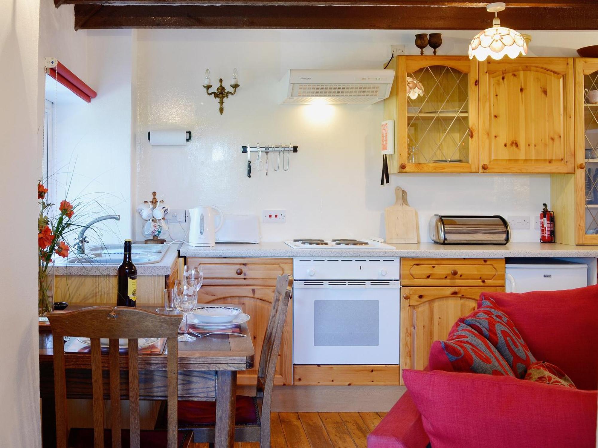 The Cottage Saint Cyrus Экстерьер фото